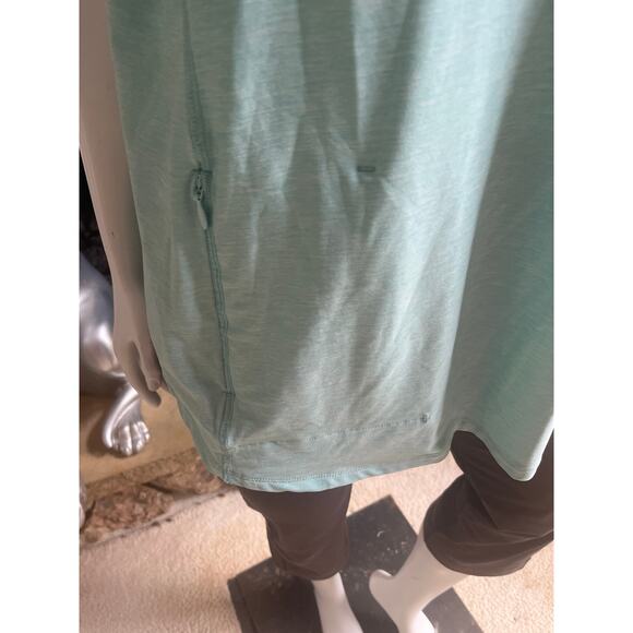 Duluth Armachillo Cooling Blue Tank Top Zipped Pocket Women’s Size XL - Picture 2 of 5